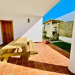 Piscina Privada Parking Cerca Del Pueblo Viewl