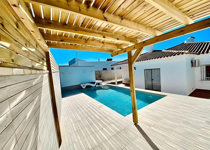 Piscina Privada Parking Cerca Del Pueblo Viewl Alpesi faház *